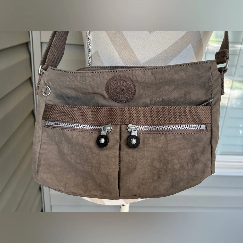 Kipling Women's Angie Handbag, Lightweight Crossbody, Nylon Travel Bag - Picture 2 of 9